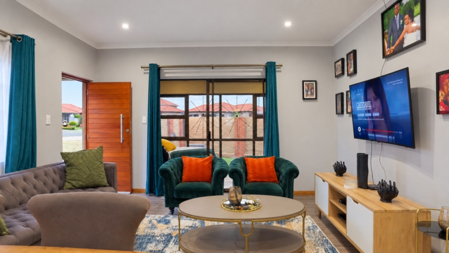 3 Bedroom Property for Sale in Waterkloof East North West